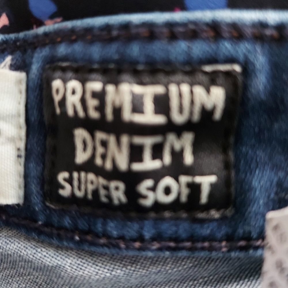 GARAGE JEANS - Picture 6 of 9
